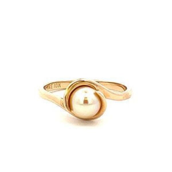 Picture of Bezel Set Pearl Ring