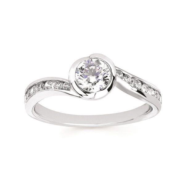 Picture of Laura's Engagement Ring