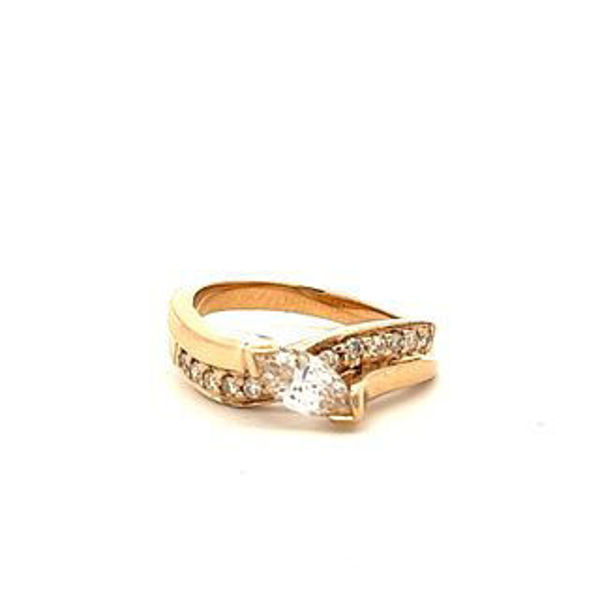 Picture of Taylor's Engagement Ring